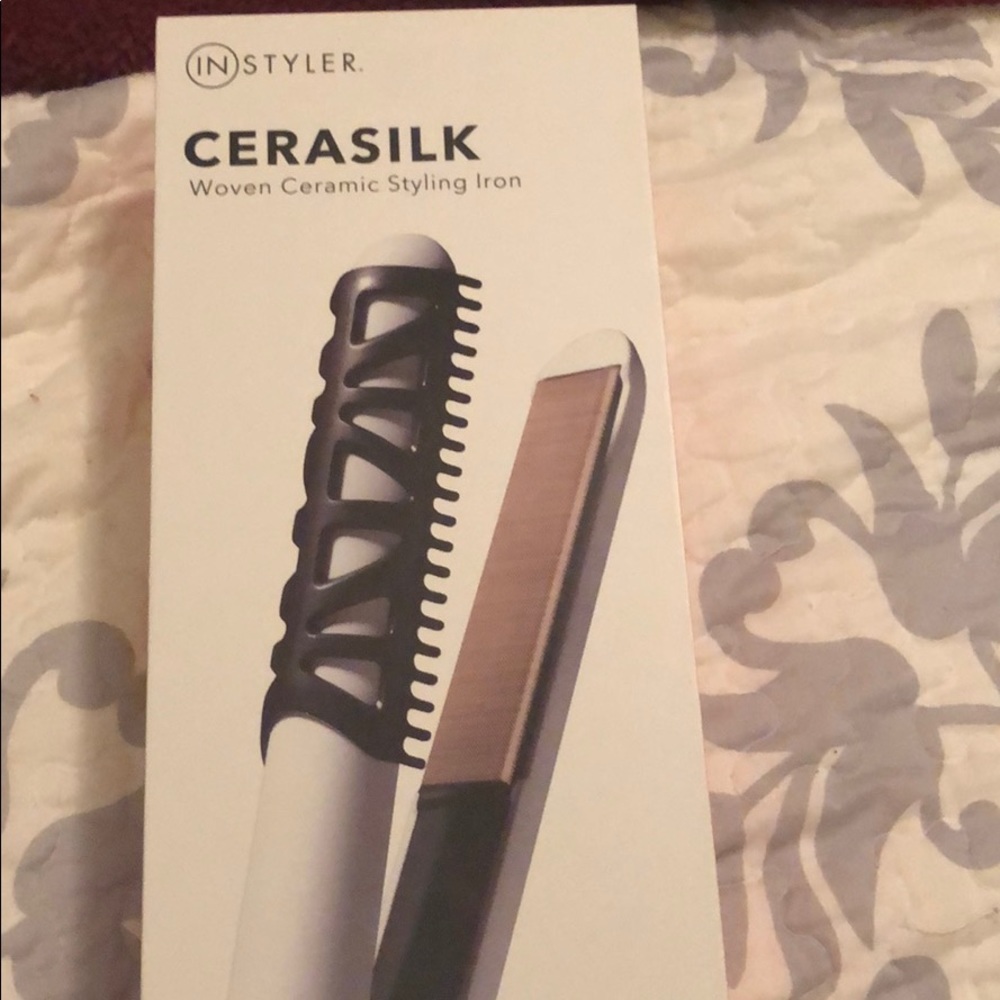Instyler Cerasilk Woven Ceramic Styling Iron